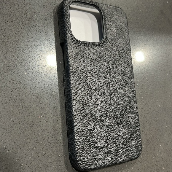 NWT Coach iPhone 15 case - Picture 3 of 3